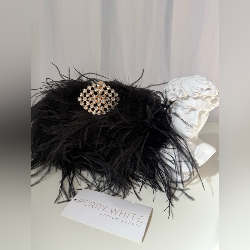 Brand New Perry White Feather Clutch Purse Bag